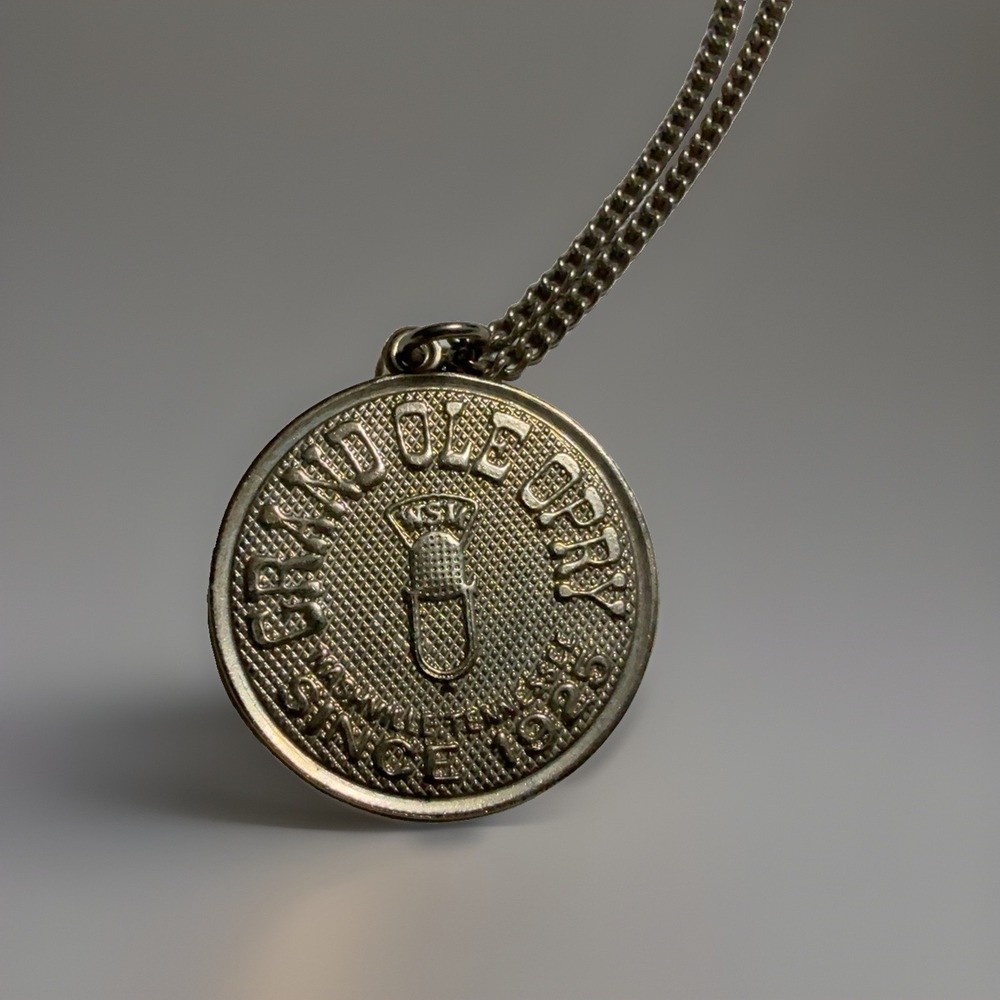 T20252-Vintage Grand Ole Opry Nashville TN WSM Microphone 2" Medallion Necklace